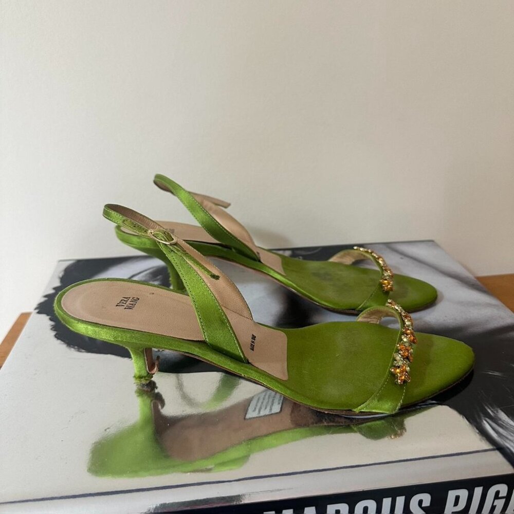 Vera Wang Kitten Heels